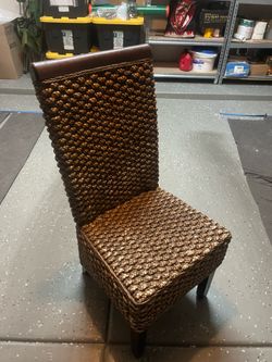 4 woven dining chairs 20 each, 60 for all 4