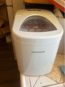 Ice maker