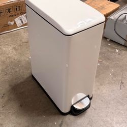 White Slim 13Gl Trash Can
