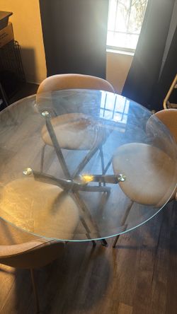 Dining room table