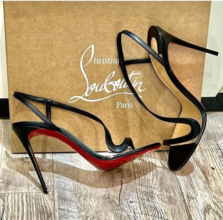 Red Bottom StylettoHeels 👉 Size 9/10 Available