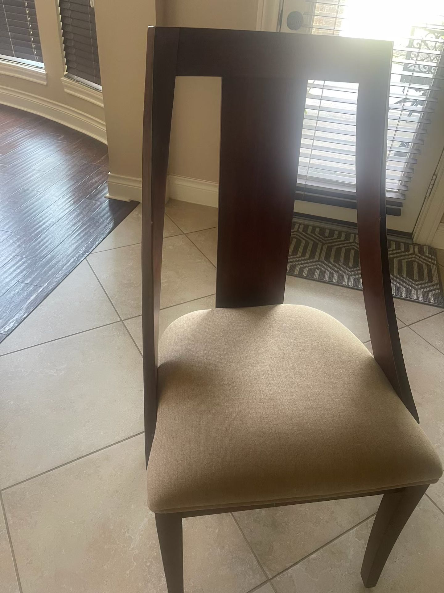 6 Wooden Dining Chairs