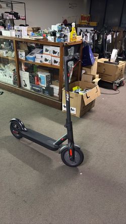 10”pneumatic tire E scooter