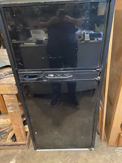 Norcold N8 series RV refrigerator