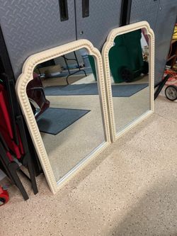 Bathroom Mirrors (22x32)