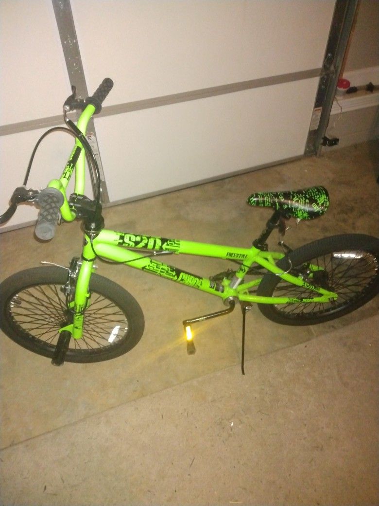 20 In Freestyle Bike.