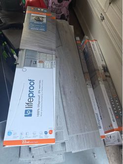 LifeProof Kacee Canyon Oak 22 Mil Waterproof LVP Flooring