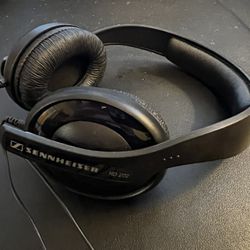 Sennheiser HD 202 Headphones - Great Condition 