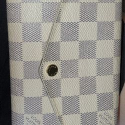 Louis Vuitton Sarah Wallet