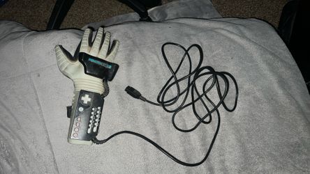 NINTENDO POWERGLOVE 1989