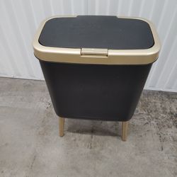 NICE Small trash can