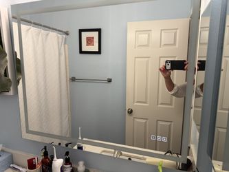 Large Bathroom Mirror Light Doesn’t Work Excellent Condition 