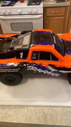 Brushless VXL 4x4 Slash 1/10
