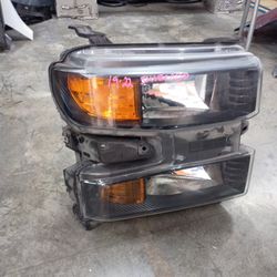 2019 - 2022 Chevy Silverado Right Headlight $