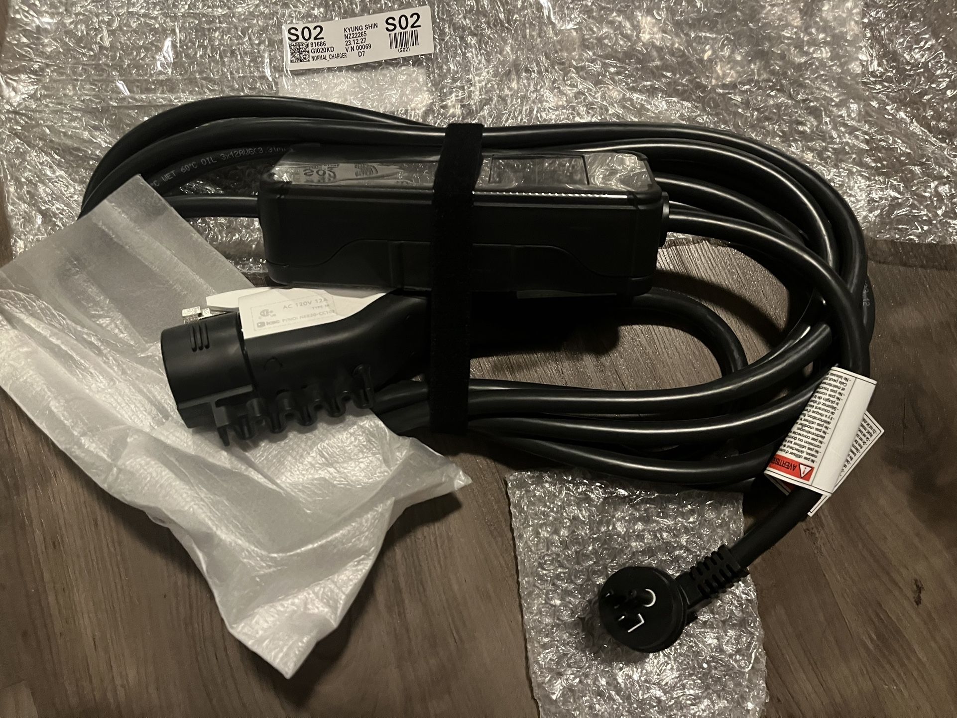New EV 120v Charger. OEM Hyundai.