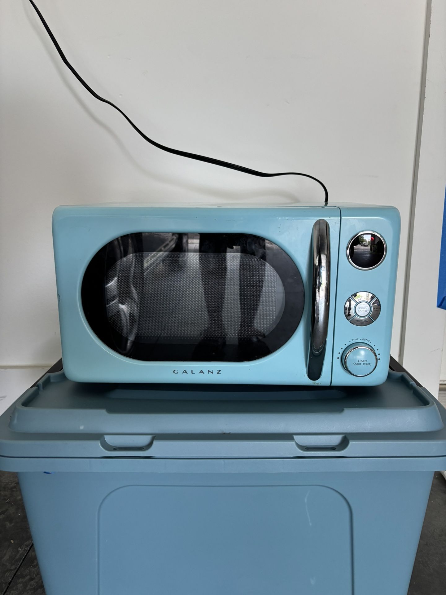 Microwave