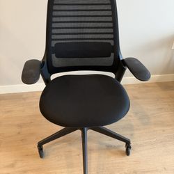 Steelcase Series 1 Office Chair - Lightly Used & Smoke-Free