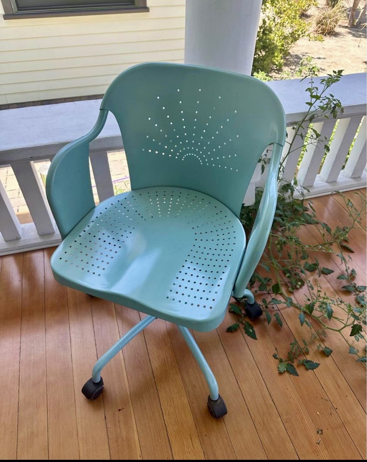 IKEA Roberget Swivel Chair for Sale in Glendale CA OfferUp