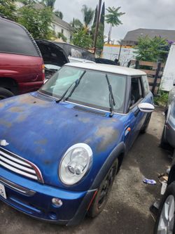 2001-2006 MINI COOPER PARTS! PARTES DE VENTA!