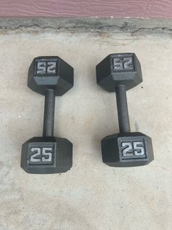 25 pounds Dumbells 40$ pair used Good Conditions