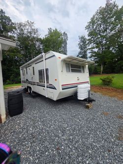 1998 Sunline Advancer T2553 25ft