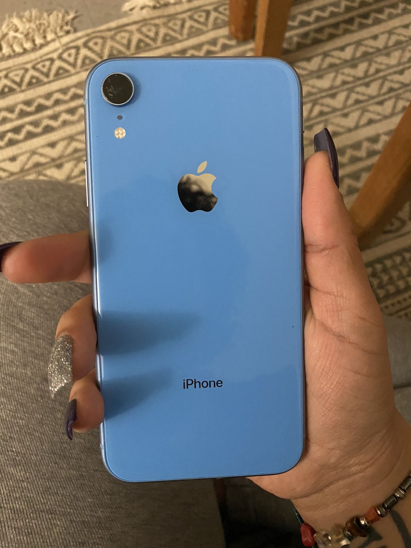 iPhone XR Blue 64gb (VERIZON but paid off)