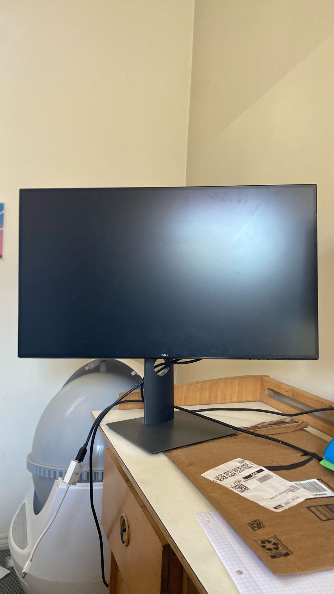 Dell UltraSharp 27" Monitor (U2719D) Moving Sale.