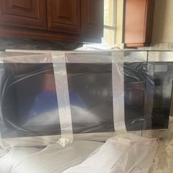 Samsung Microwave – Brand New
