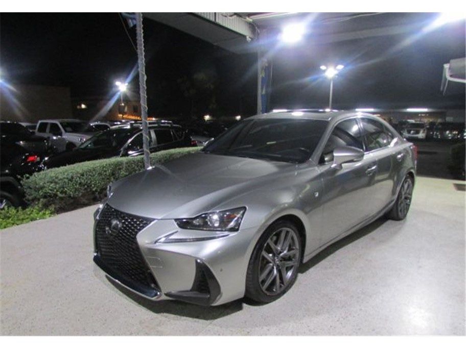 2020 Lexus IS