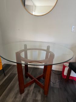 Round glass table