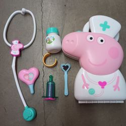 PePPa Pig Nursing Kit /Peppa Pig Kit De Enfermera 