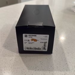 Selling New Oakley Sunglasses 