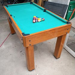 Harvard 4 In 1 Combo Game Table . The Tennis And Hockey Are Missing Accessories.