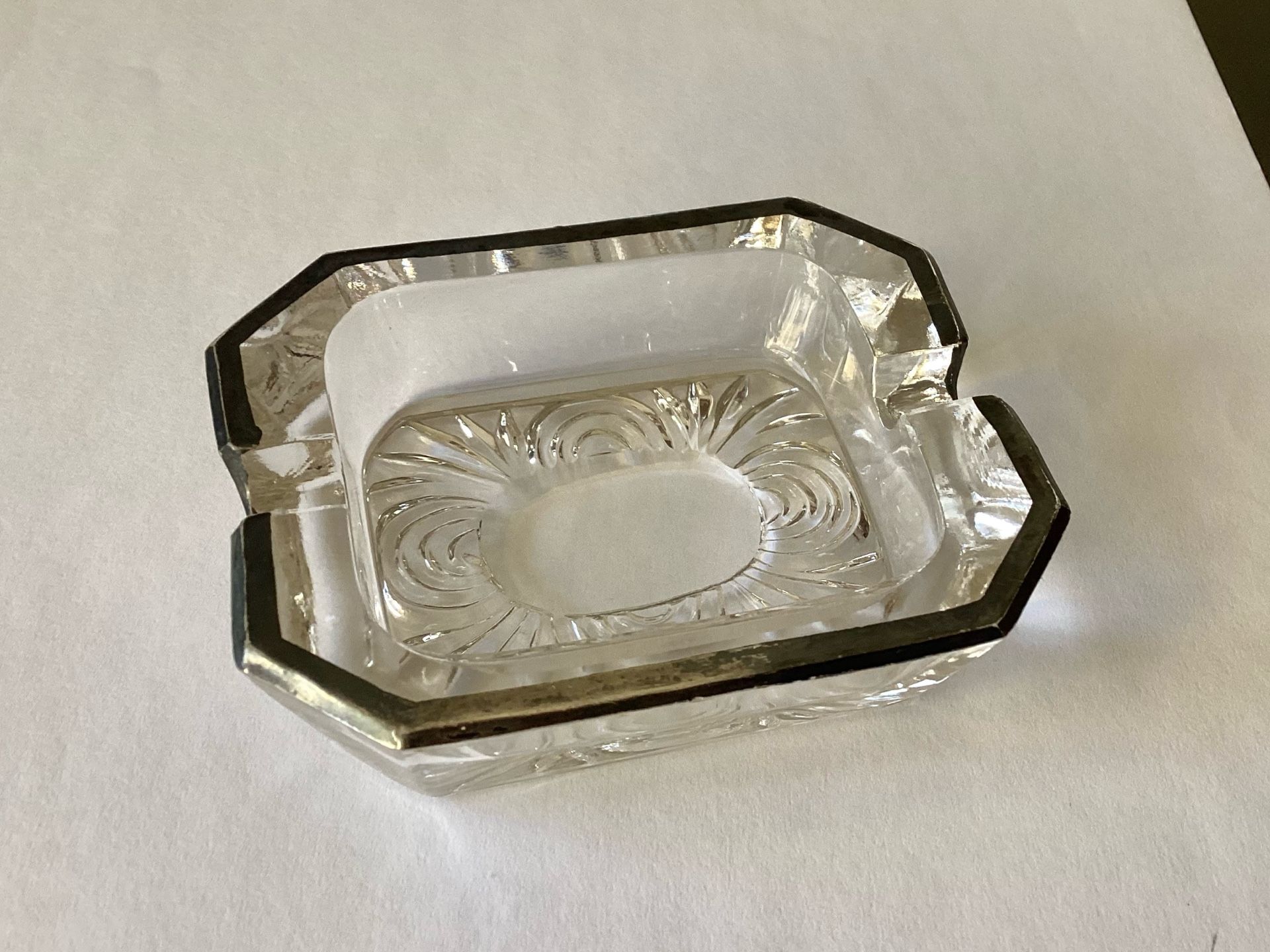 Vtg. 1930s Art Deco Mini Ashtray Silver-Plated Rim