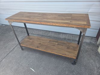 Aiden Sofa Table - almost new