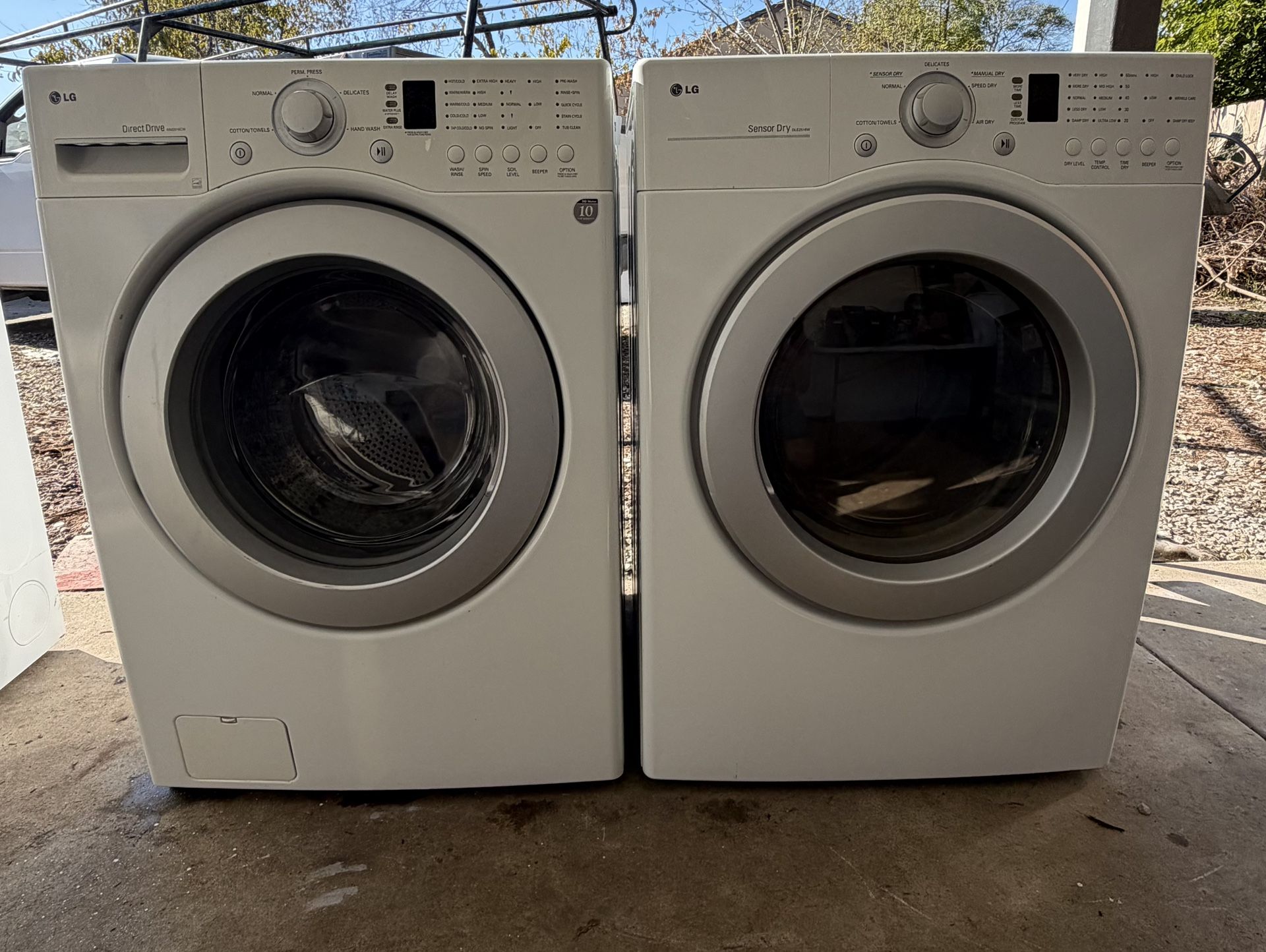 LG electric washer and dryer with free delivery