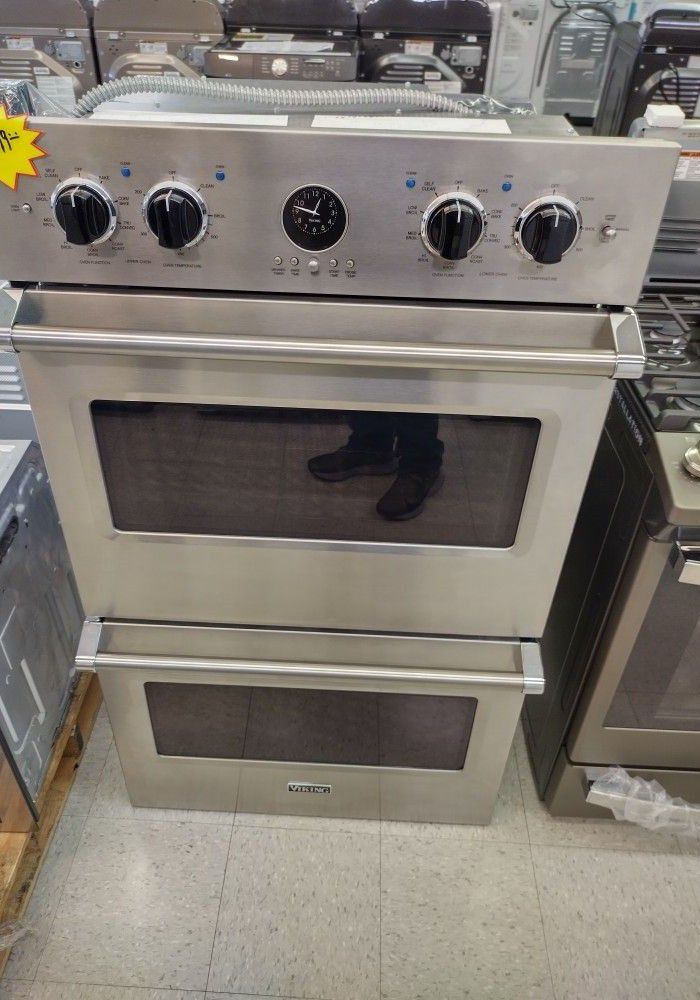 VIKING 30 INCH DOUBLE CONVECTION WALL OVEN