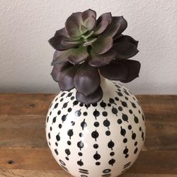 Garden artificial succulent stem 7”hx5”w NEW