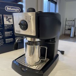 DeLonghi Espresso & Cappuccino Machine