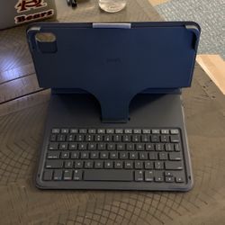 iPad 10th Gen Keyboard Case