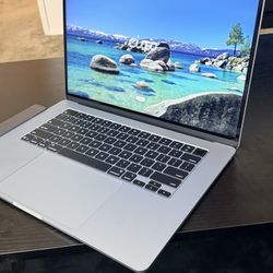 Macbook Air 2025 15"