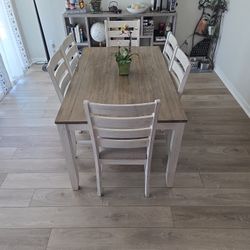 Table And Chairs 