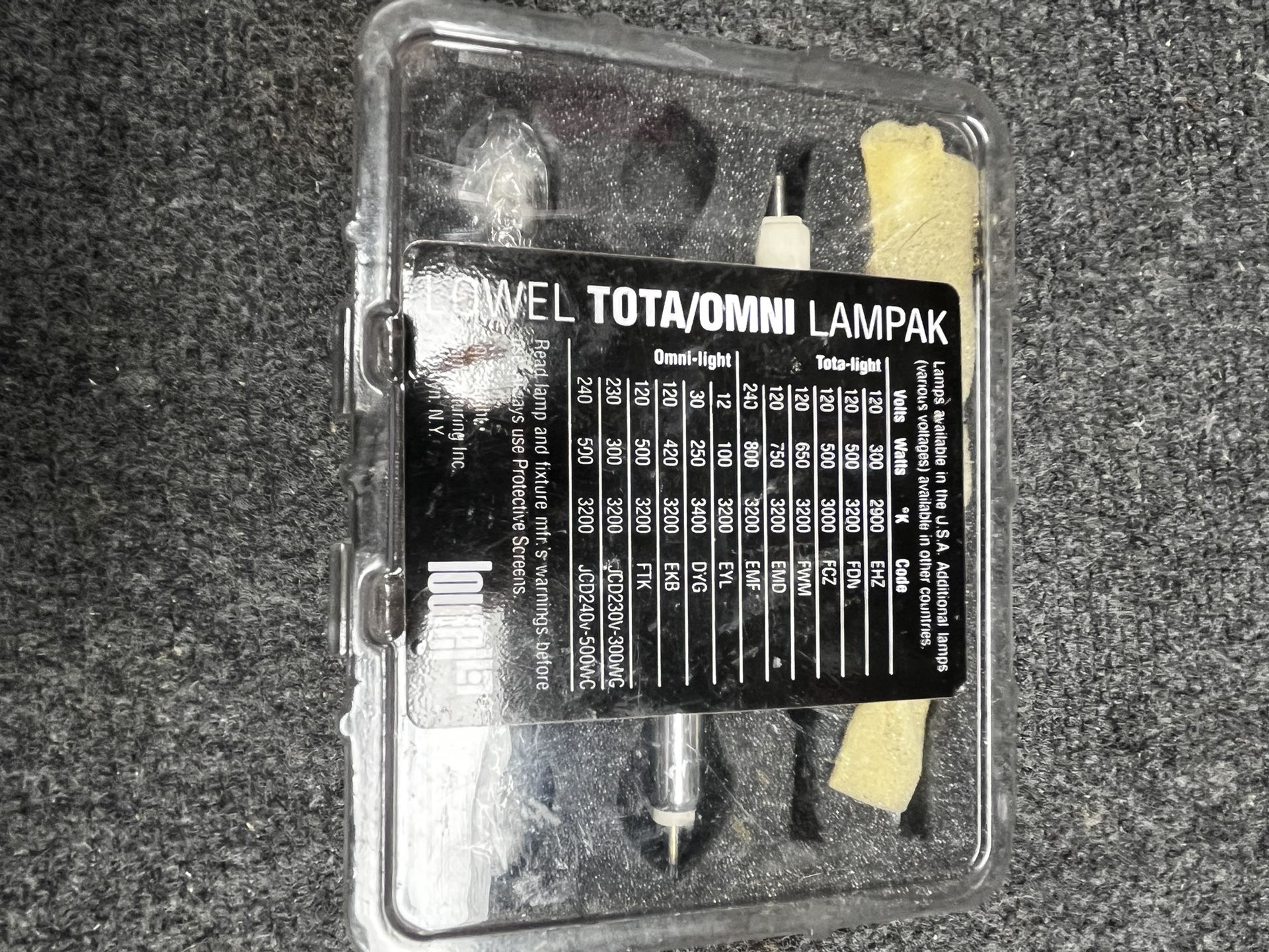 Lowell Bulb Set And Case For Pro Lighting