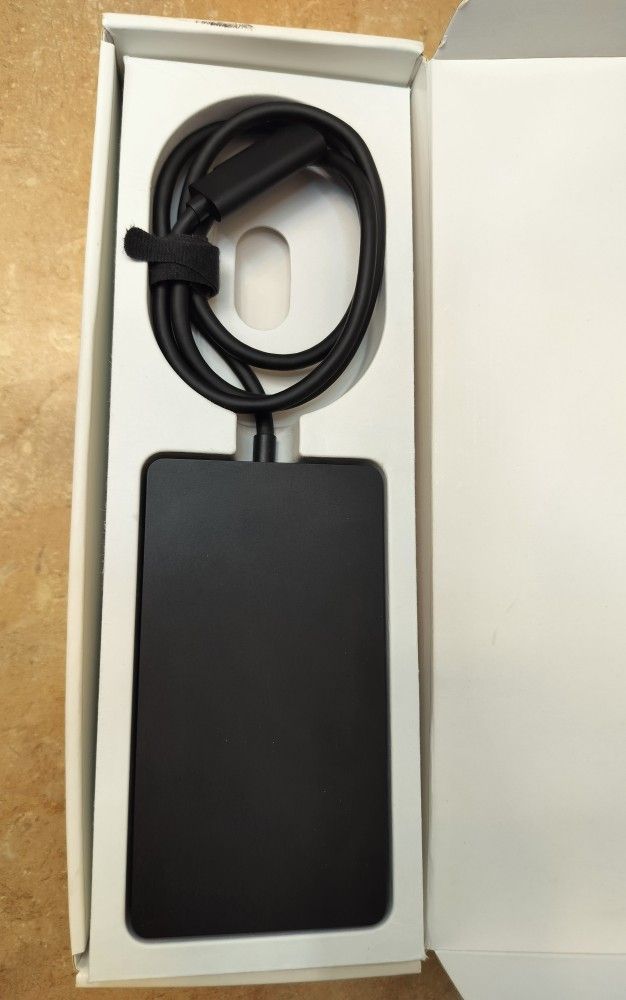 Microsoft Surface Dock 2