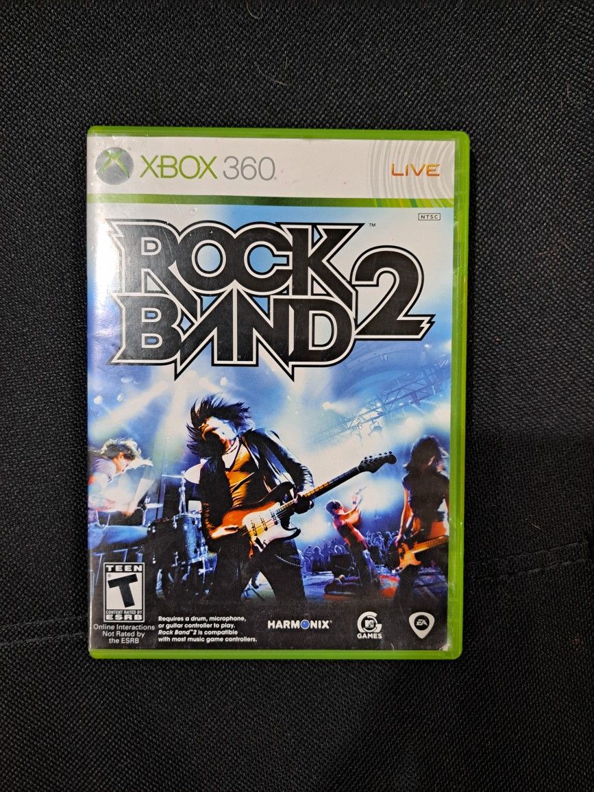 2 Games (Guitar Hero Live & RockBand2) & Microphone 