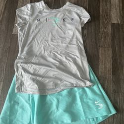 Girls Nike Skirt Set Size 12-13