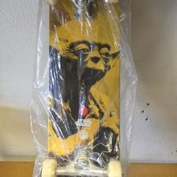 Element Star Wars Yoda 8.0" Complete Skateboard. 