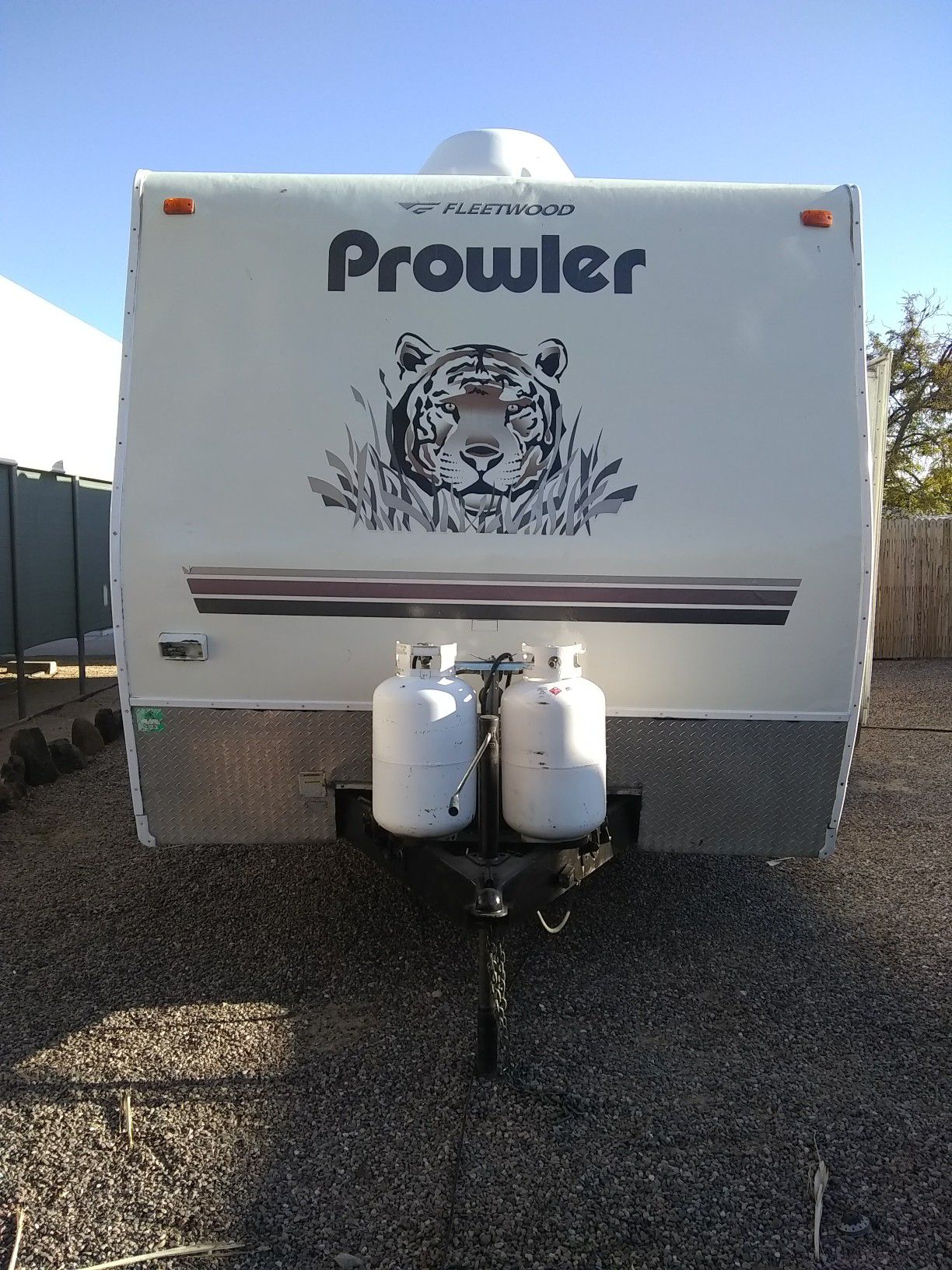 2005 Prowler 34 ft travel trailer with large slide Bunkhouse sleeps up to 10