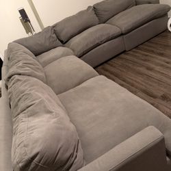 120” Reclining 5 Piece Modular Sectional from Bob’s furniture