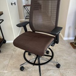 Ergonomic Office Chair With Adjustable Height